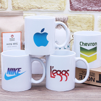 캐빈 변색 직선 백자 매직 머그컵