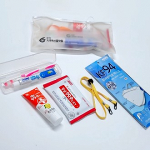 KF94 마스크 +손소독제 +손소독티슈 +2080 치약 +칫솔 +마스크 목걸이 8종 선물세트