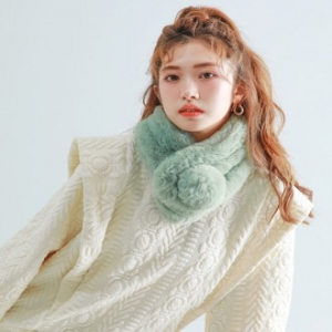 아워리빙 방울방울 목도리, 겨울 털목도리, 쁘띠 머플러, 스카프 목도리, 페이크퍼 목도리
