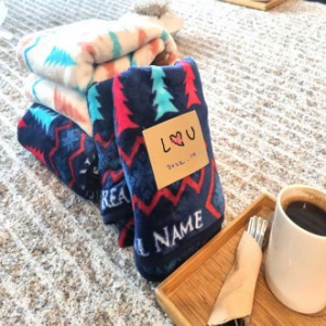 테디 무릎담요 블랭킷 극세사담요 캠핑이불 캠핑담요 겨울담요 인쇄 종이박스 스티커 가능