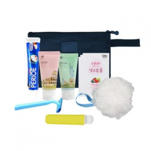 해피 여행용8종 [파우치 치약 칫솔 샴푸 바디워시 샤워볼 일회용폼클랜징 면도기] 135
