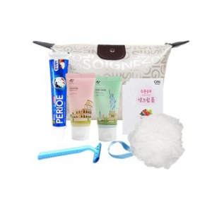 해피 여행용7종 세트 [파우치 치약 샴푸 바디워시 일회용폼클렌징 면도기 샤워볼] 125