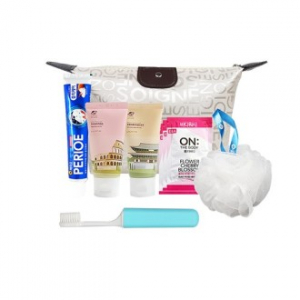 해피 여행용7종 세트 [파우치 + 치약 + 칫솔 + 샴푸 + 린스 일회용바디워시 + 샤워볼] 025