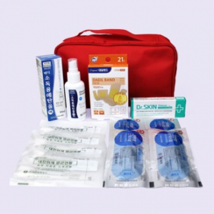 멸균면봉 + 알코올 스틱스왑 + 메딕 소독용 에탄올 스프레이 + 대일밴드 + 닥터스킨연고 12종 구급함