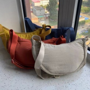 CJH097 나는용 반달 크로스 바디 에코백