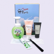 아이깨끗해 핸드워시 + 과일나라 핸드에센스 + Nard(나드) 폼클렌징 + Nard(나드) 여행용치약 칫솔세트 5종 금연홍보 케이스 (케이스 변경가능)