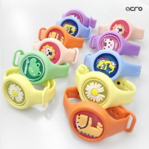 아크로 어린이 LED 모기팔찌 (6가지 디자인)