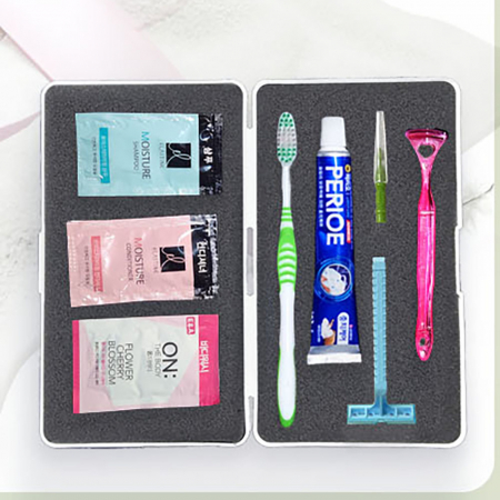 더조은 여행용8종세트 25 A1호, 페리오치약 50g + 칫솔 선택가능 + 치간칫솔 + 도루코 면도기 + 혀크리너 + 엘라스틴샴푸 5개 + 엘라스틴 컨디셔너 5개 + 체리 바디워시 5개 #4