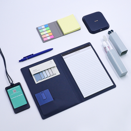 레스쁘리 네이비 사무 웰컴키트 A, 사원증케이스+메모패드+USB+인덱스 점착메모패드+무선충전패드+치약칫솔세트+볼펜+점착 메모지 #3