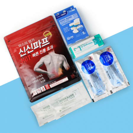 신신파프핫 5매입 + 대일밴드 아쿠아뉴 8매입 + 닥터스킨연고 + 알콜스틱스왑 + 멸균면봉 + 지퍼백 #2