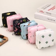 Y리빙 생리대파우치 미니 화장품 여행용 파우치