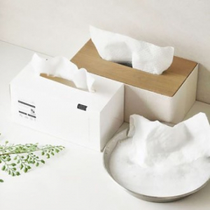 데일리클린 세제가 묻어있는 매직 스크럽 수세미