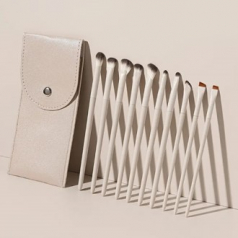 830 프리미엄 아이섀도 브러시와 보관가방