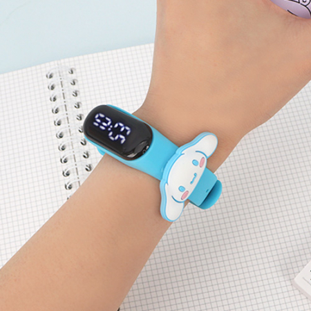 산리오 LED 슬림 전자시계 #4