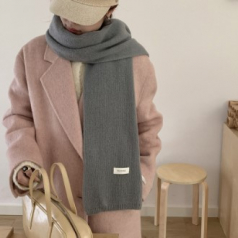 부드러운 니트 목도리