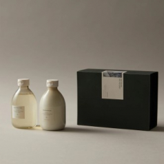 아로마티카 바디워시 300ml 바디로션 300ml  2종세트 / 랜덤발송 / 케이스 포함