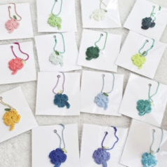 국산 핸드메이드 네잎클로버 뜨개 키링