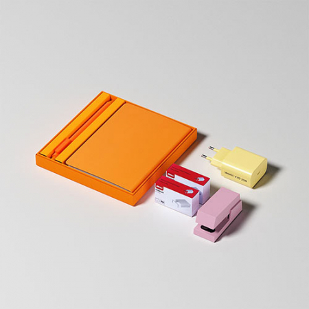 루티네 선물세트 노트볼펜+컬러충전기어댑터+스테이플러 #3