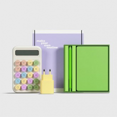 루티네 선물세트 노트볼펜+컬러충전기어댑터+계산기