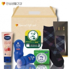 닥스양말+멘소래담롤온+핸드크림+안티푸라민+립밤