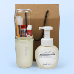 나드 포밍 핸드워시+크리오 미세모칫솔2개+크리오 덴티메이트 치약+쿨맥스치약+휴대용양치컵+끈케이스