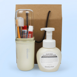 나드 포밍 핸드워시+크리오 미세모칫솔2개+크리오 덴티메이트 치약+쿨맥스치약+휴대용양치컵+끈케이스