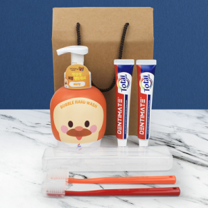 애경 브레드이발소 핸드워시 500ml+크리오 덴티메이트 치약 2개+크리오 미세모 칫솔 2개+끈케이스