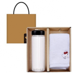 산리오 캐릭터즈 손수건 영신 타올 + 트라이탄 보틀 500ml