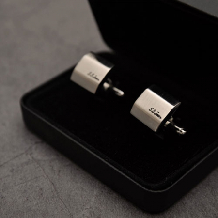 사각 헤어라인텍스쳐 커프스버튼(블랙이니셜각인) #6