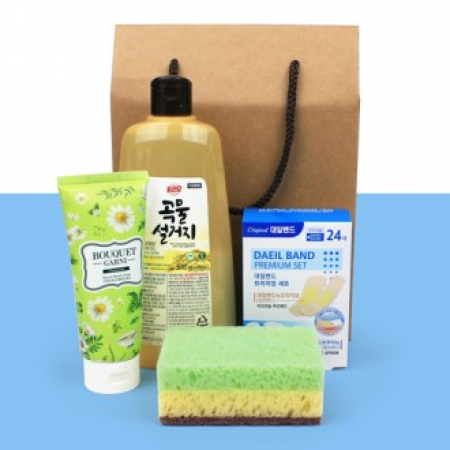 주방세제 500ml+대일밴드 프리미엄 24매 오리지널12매+방수 아쿠아12매 핸드크림 4종세트 #2